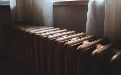 How Long Do Cast Iron Pipes Last? 4 Signs It’s Time to Replace Them